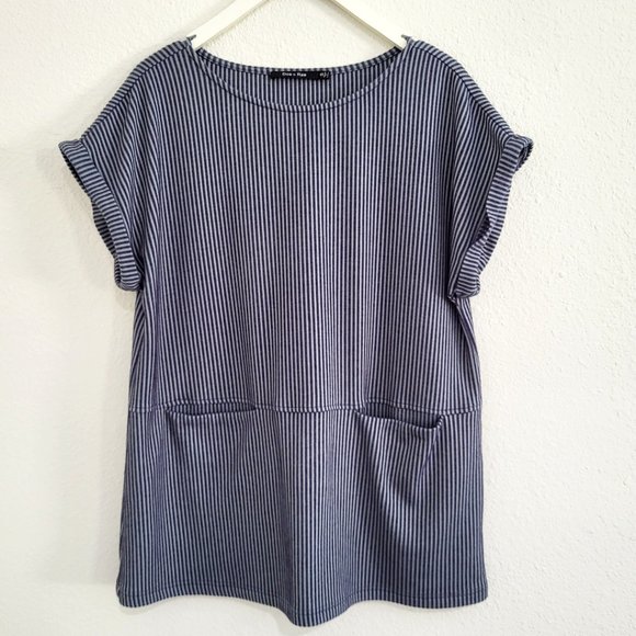 Doe & Rae Tops - Doe & Rae Blue Striped Ribbed Knit Shirt SZ S